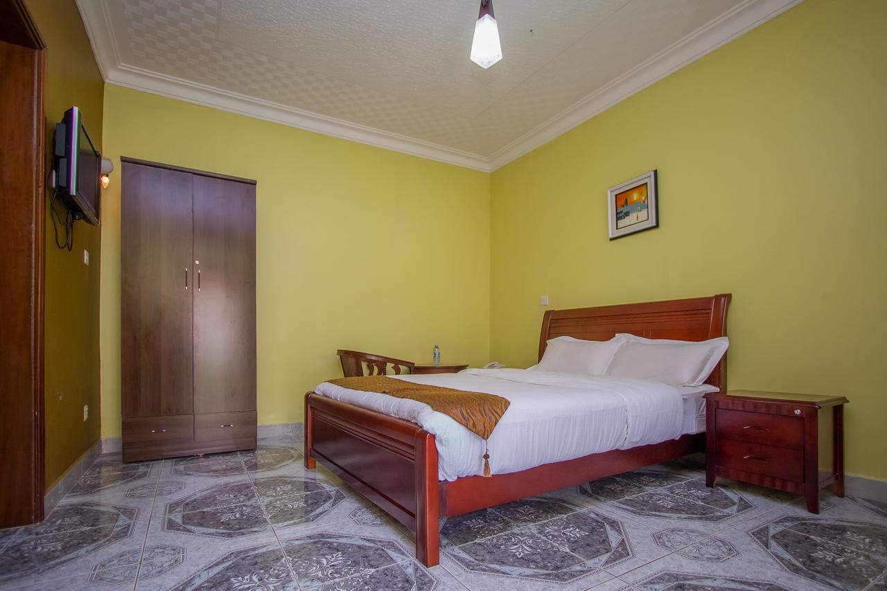 Tuzza Hotel Bushenyi Exterior photo
